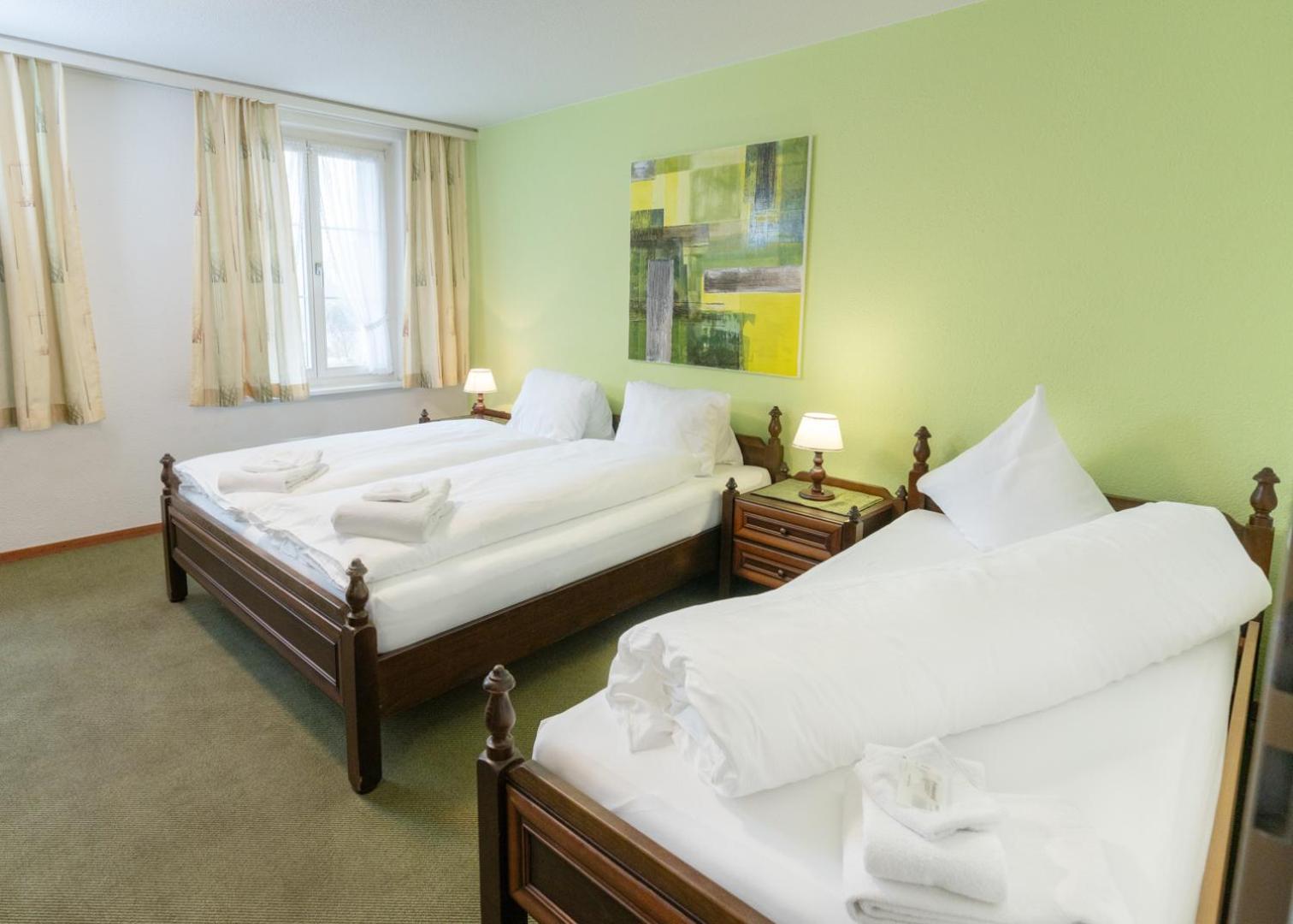 Hotel Restaurant Kreuz Kaiserstuhl Ngoại thất bức ảnh