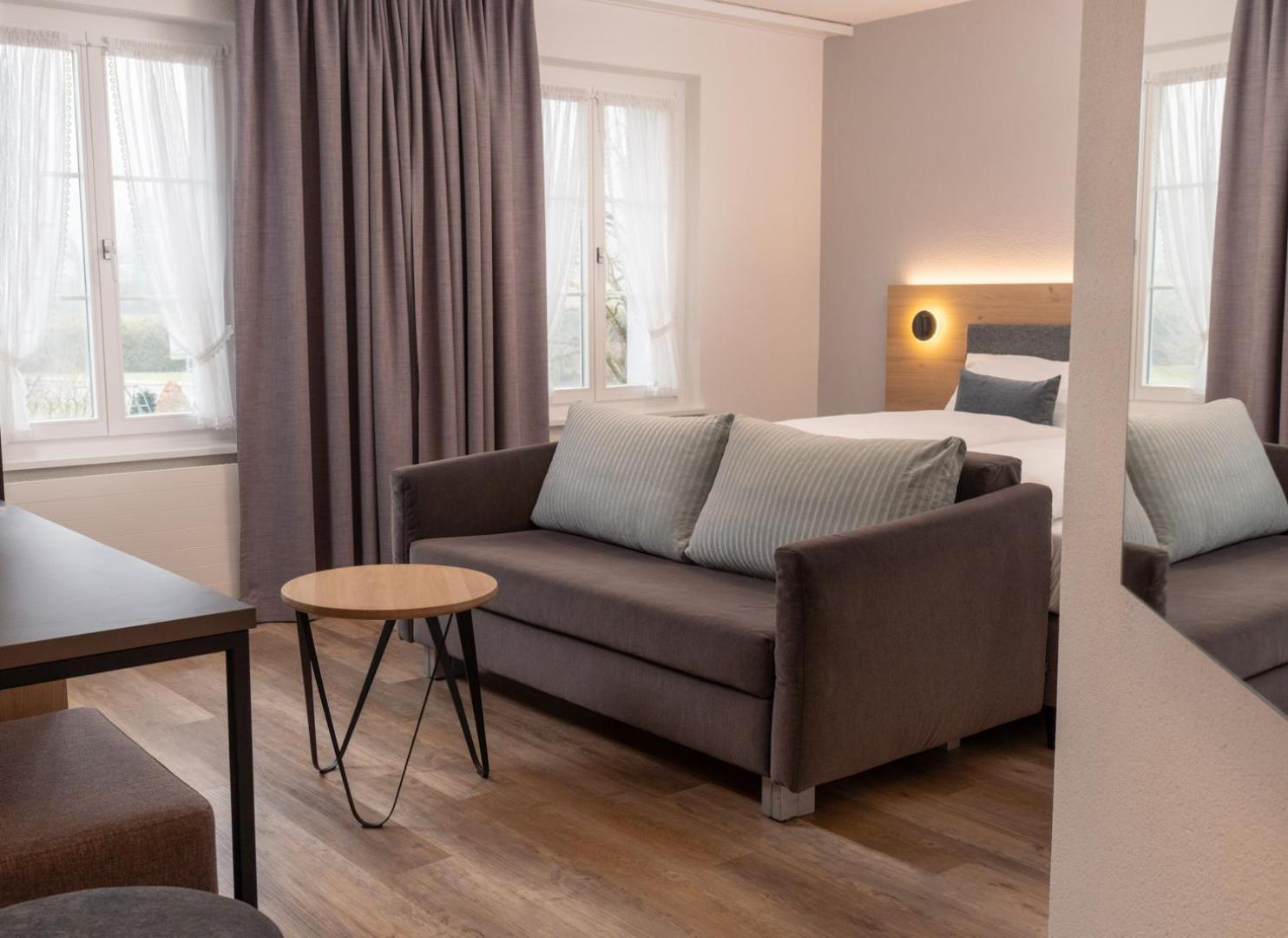 Hotel Restaurant Kreuz Kaiserstuhl Ngoại thất bức ảnh