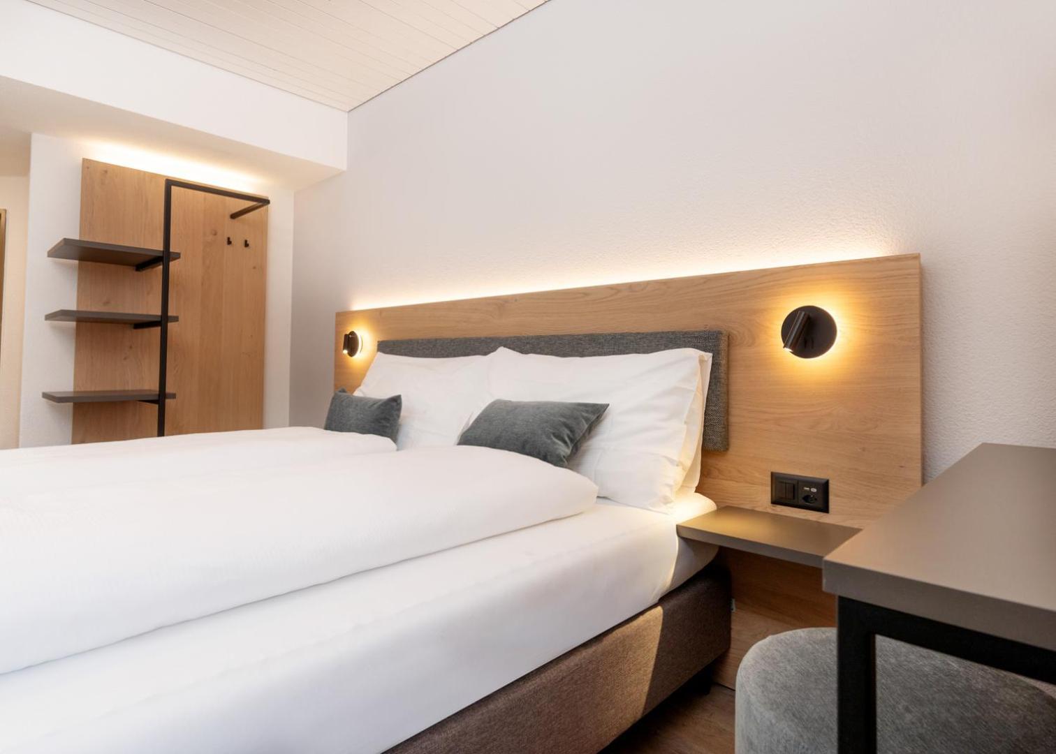 Hotel Restaurant Kreuz Kaiserstuhl Ngoại thất bức ảnh