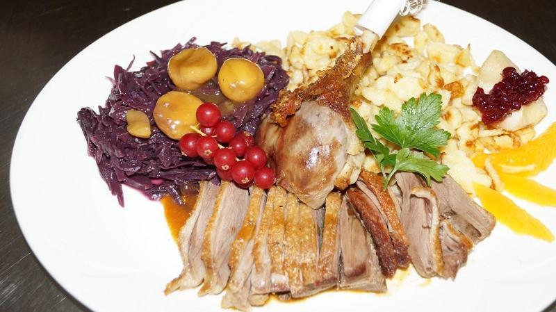 Hotel Restaurant Kreuz Kaiserstuhl Ngoại thất bức ảnh